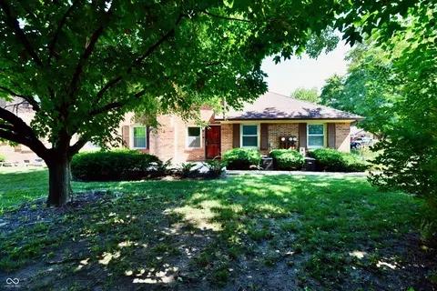 Exterior - 6137 Apache Dr, Indianapolis, IN 46254 photo 2 of 3