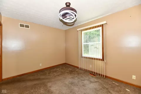 Bedroom - 6137 Apache Dr, Indianapolis, IN 46254 photo 3 of 13