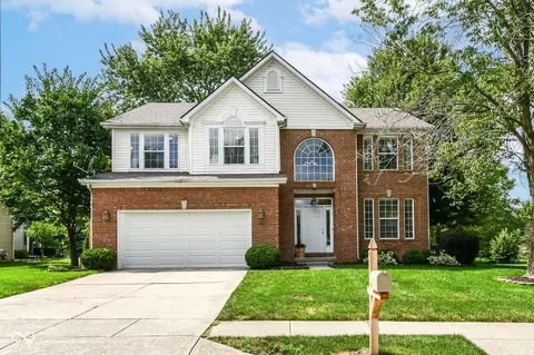 13248 Aquamarine Dr, Carmel, IN 46033
