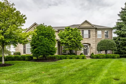 9207 Rocky Cay Ct, Zionsville, IN 46077