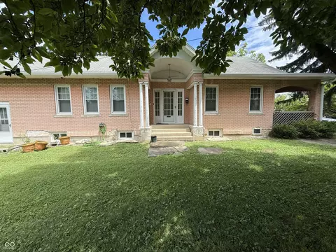 215 N 11th St, New Castle, IN 47362