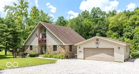 8546 N Chickadee Dr, Morgantown, IN 46160