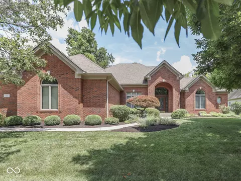 2025 Caledonian Ct, Greenwood, IN 46143