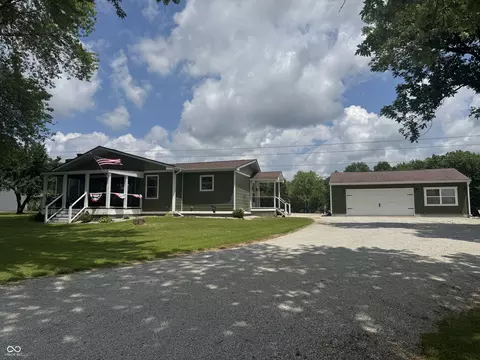 1500 NE Santee Dr, Greensburg, IN 47240