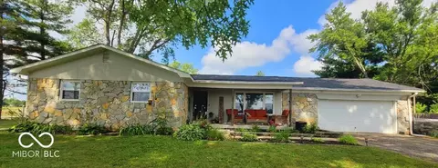 6974 S County Road 400 E, Clayton, IN 46118