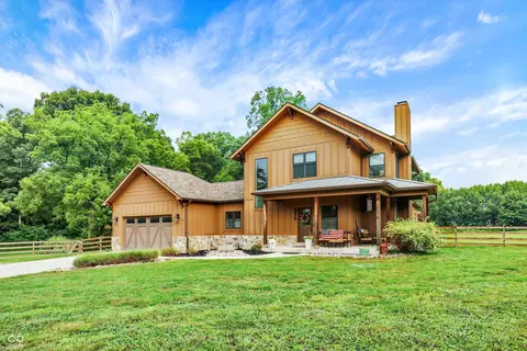 5218 W Smokey Row Rd, Greenwood, IN 46143