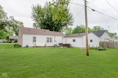 Exterior - 209 N John St, Pendleton, IN 46064 photo 6 of 6
