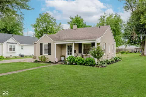 Exterior - 209 N John St, Pendleton, IN 46064 photo 3 of 6