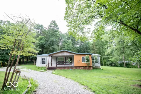 989 Wildwood Rd, North Vernon, IN 47265