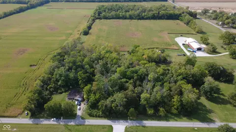 4810 N Centerline Rd, Whiteland, IN 46184