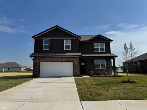 935 Saddlebrook Farms Blvd, Whiteland, IN 46184