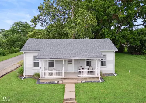 285 Washington St, Hartsville, IN 47244