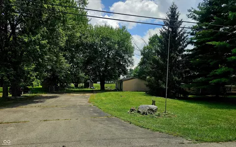 7200 N London Rd, Fairland, IN 46126
