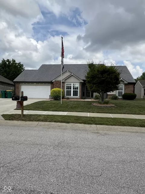 904 Jonathan Dr, Plainfield, IN 46168