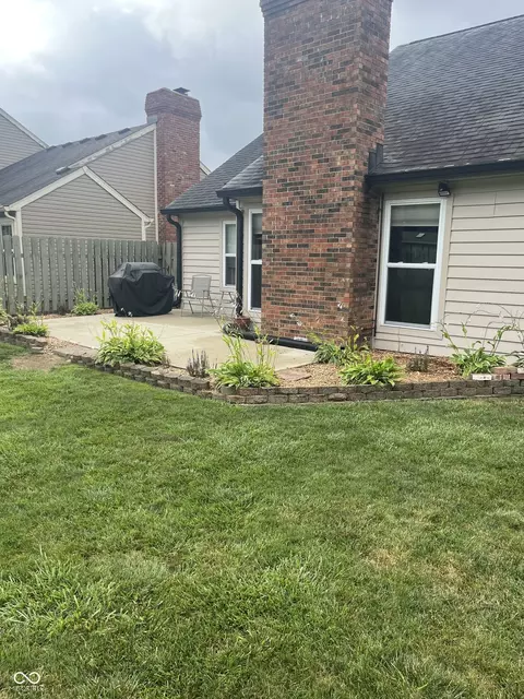 Exterior - 904 Jonathan Dr, Plainfield, IN 46168 photo 5 of 7
