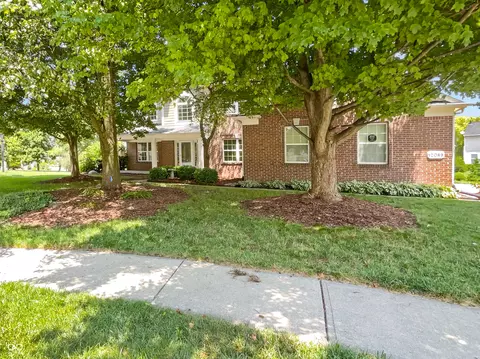 12089 Red Hawk Dr, Fishers, IN 46037
