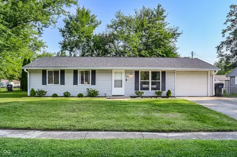 2320 Woodbine Dr, Anderson, IN 46011