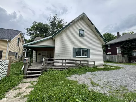 1212 E Main St, Crawfordsville, IN 47933