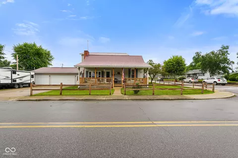 112 E County Line Rd, Edinburgh, IN 46124