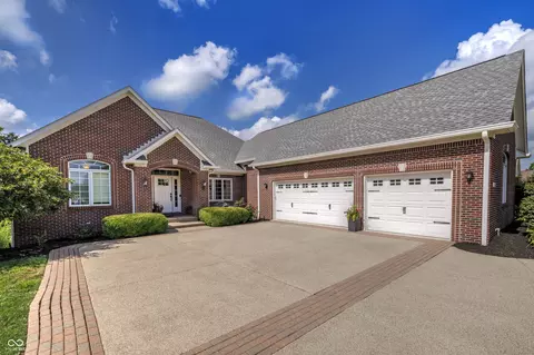 16483 Valhalla Dr, Noblesville, IN 46060