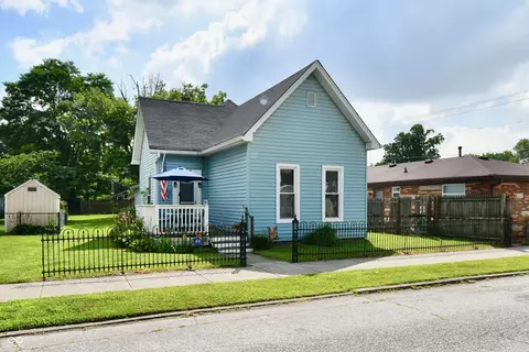 323 S Vine St, Plainfield, IN 46168