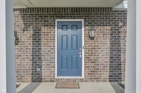 Entry Way - Undisclosed, Indianapolis, IN 46237 photo 1 of 2