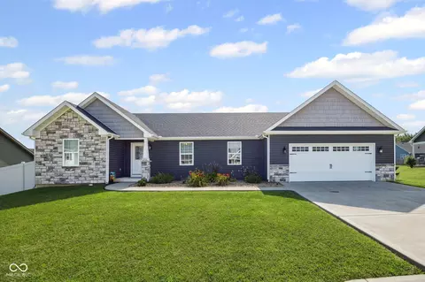202 Diamond Ln, Crawfordsville, IN 47933
