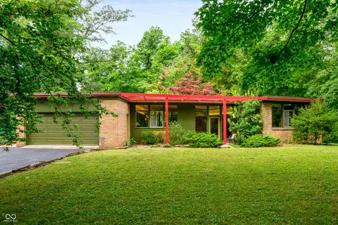 725 Hawthorn Rd, New Castle, IN 47362