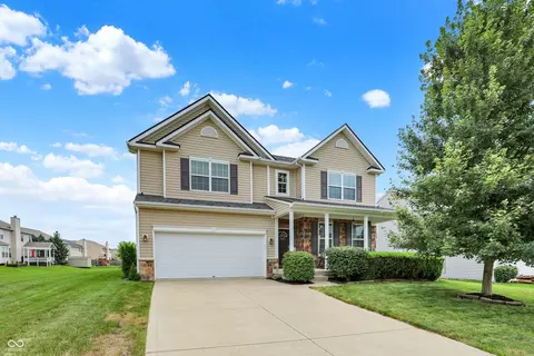 3355 Firethorn Dr, Whitestown, IN 46075