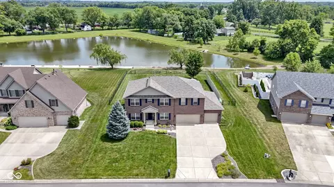 3193 S Parker Ln, New Palestine, IN 46163