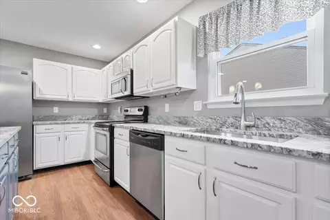 Kitchen - 12824 Howe Rd, Fishers, IN 46038 photo 3 of 3
