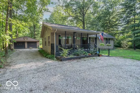 6229 E Neitzel Rd, Mooresville, IN 46158