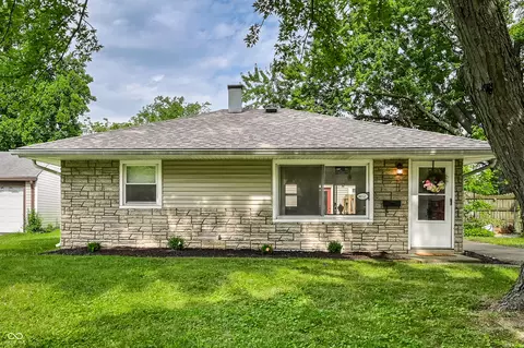 8152 Schoen Dr, Lawrence, IN 46226