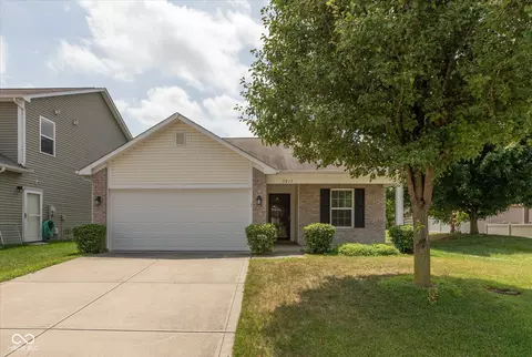 5817 Edelle Dr, Indianapolis, IN 46237