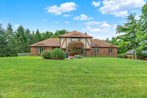 5239 Flintstone Dr, Indianapolis, IN 46237