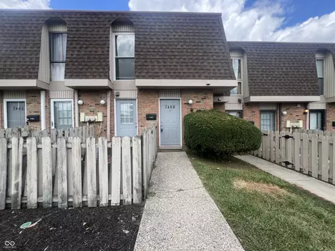 7488 Countrybrook Dr, Indianapolis, IN 46260