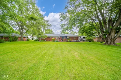 2076 E 400 S, Anderson, IN 46017