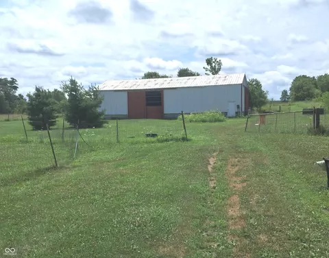 2797 E County Line Rd N, Muncie, IN 47302 photo 6