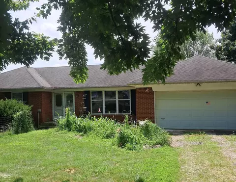 2797 E County Line Rd N, Muncie, IN 47302