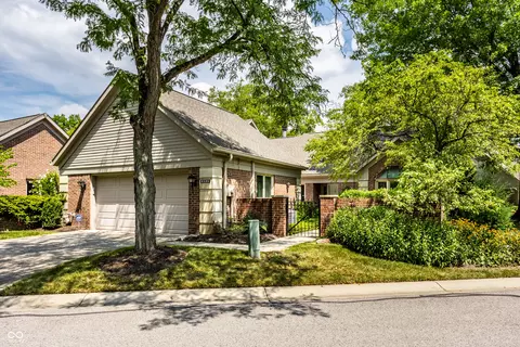 8535 Olde Mill Circle W Dr, Indianapolis, IN 46260
