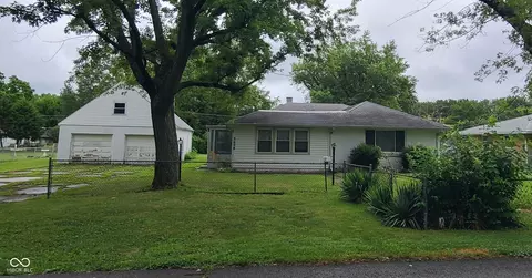 3608 Burton Pl, Anderson, IN 46013