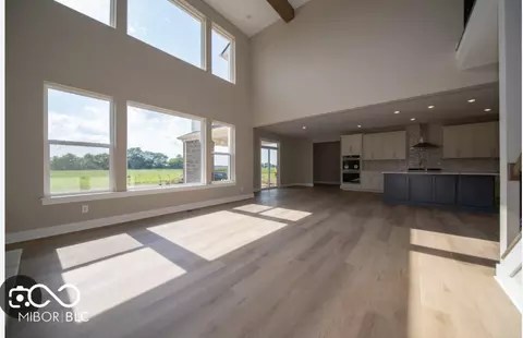 3101 Red Fox Cir, Columbus, IN 47201