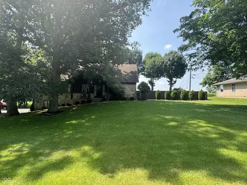 1205 E Tara Rd, Greensburg, IN 47240