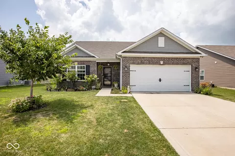 204 Sawdust Trl, Greenfield, IN 46140