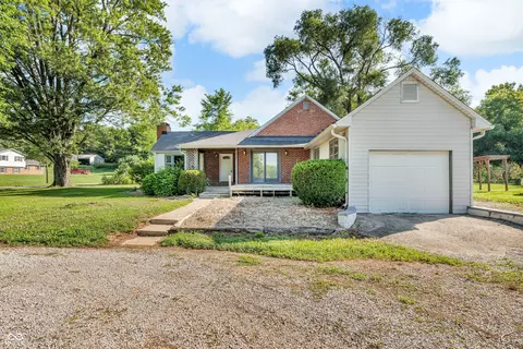 7075 S County Road 445 W, Greencastle, IN 46135