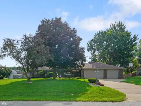 475 Poplar Dr, Greenwood, IN 46142