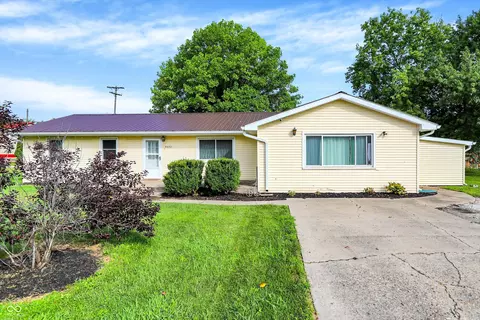 9422 Pearl St, Clarks Hill, IN 47930