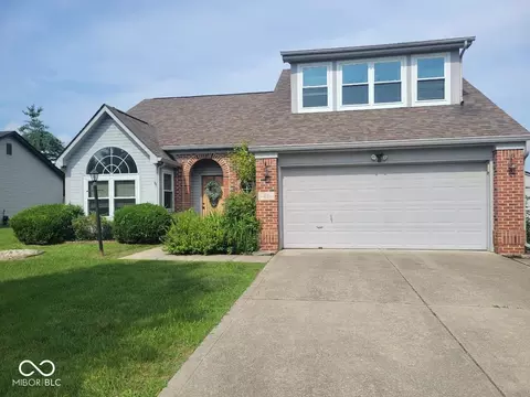 612 Sugar Maple Ln, Mooresville, IN 46158