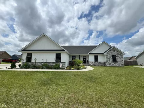 113 Abbey Ln, Crawfordsville, IN 47933