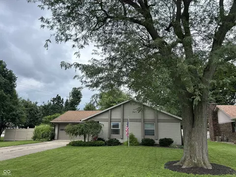 453 Greenacres Dr, Crawfordsville, IN 47933
